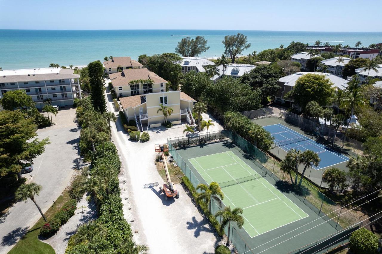 Serene Ground Floor Residence In Exclusive Villa Sanibel, Steps To Beach * Sanibel